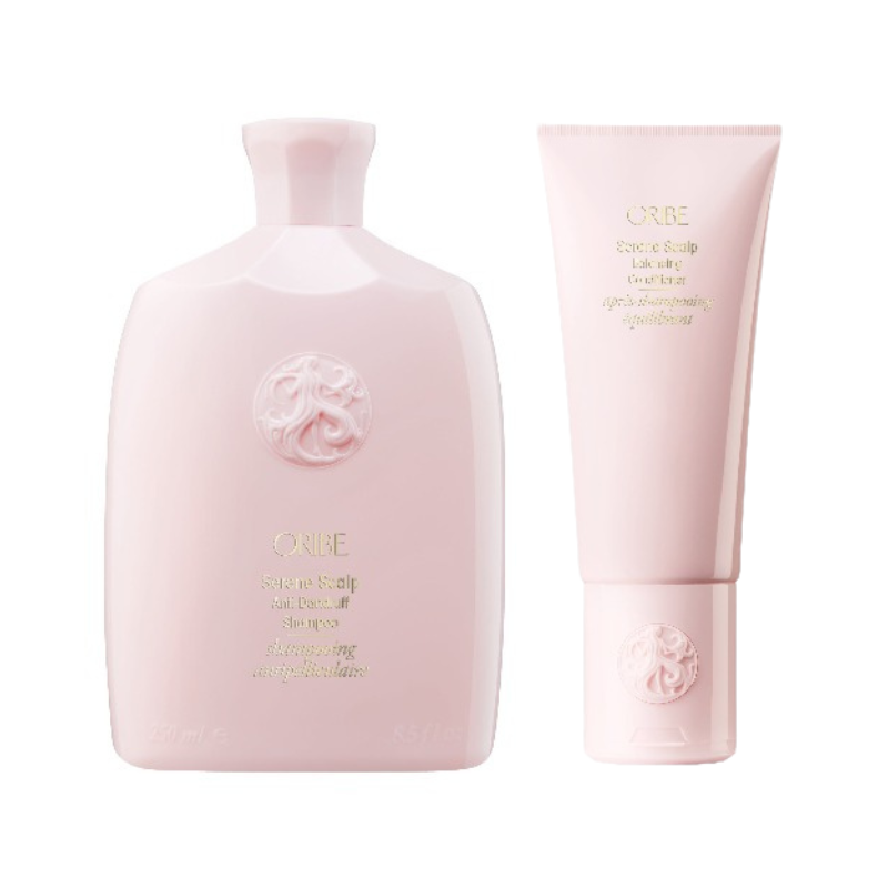 Du nettoyant avec shampoing et après-shampoing Oribe de la Boutique Flair, salon d'extensions capillaires à Blainville.