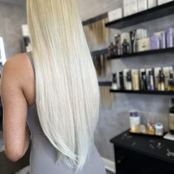 Image de la Boutique Flair, boutique de produits pour cheveux et salon de coiffure à Blainville.