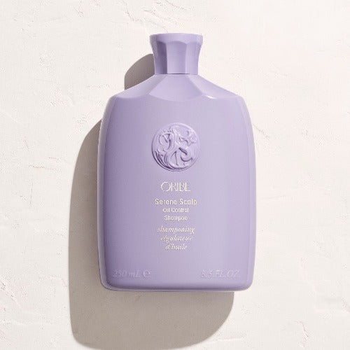 Shampoo / Shampoing sans sulfate Oribe Serene Scalp de la Boutique Flair, boutique de produits pour cheveux et salon de coiffure à Blainville. Ils offrent des produits tels que des shampoings sans sulfate, des masques capillaires, des gels douche, des après-shampoings. Ils sont non seulement certifiés par Bellami, mais ils offrent également des produits de plusieurs autres marques telles que Oribe Canada, T3, Iles Formula, QiQi, et bien d'autres !