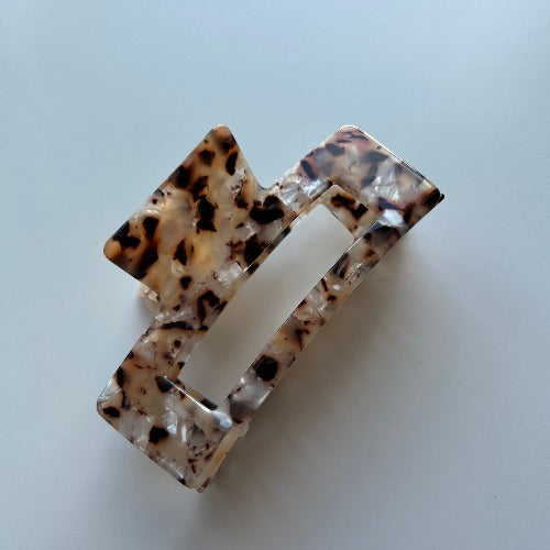 Claw Clips (Pinces à cheveux) Pixie-Woo x Camille Landry de la Boutique Flair, boutique de produits pour cheveux et salon de coiffure à Blainville.