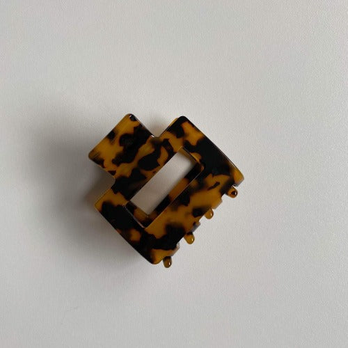 Claw Clips (Pinces à cheveux) Pixie-Woo x Camille Landry de la Boutique Flair, boutique de produits pour cheveux et salon de coiffure à Blainville.